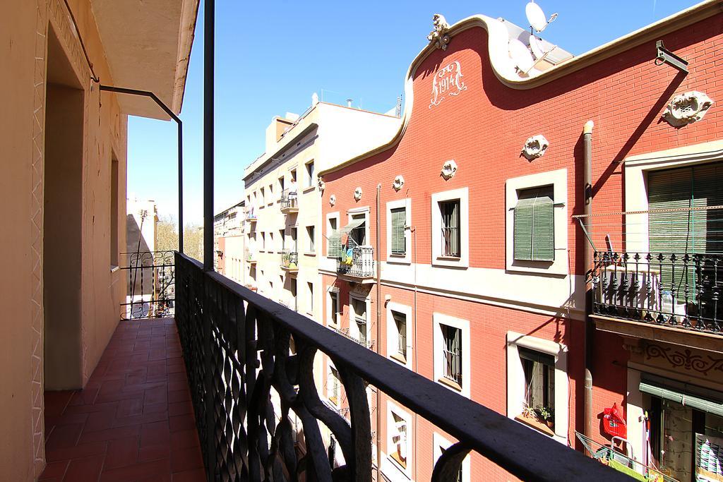 Classbedroom Barcelona Beach Apartments — Photos 1